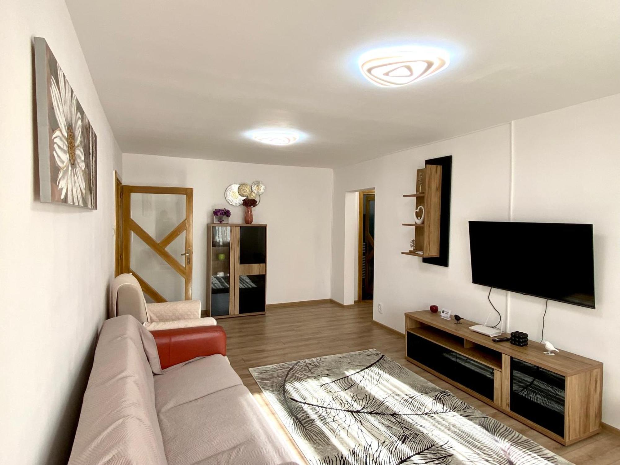 Kronstadt Apartment - Pet Friendly Braşov Exteriör bild